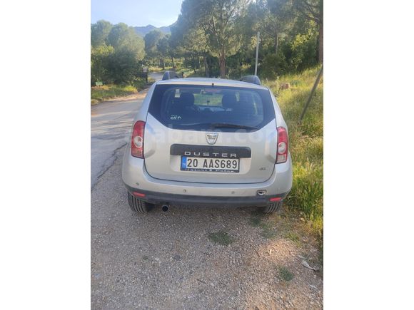 Sahibinden Dacia Duster 1.5 dCi Laureate 2012 Model  260.000 km Gri