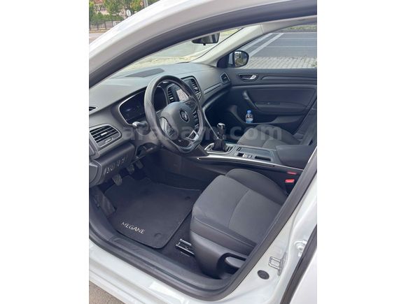 Sahibinden Renault Megane 1.3 TCe Touch 2026 Model 