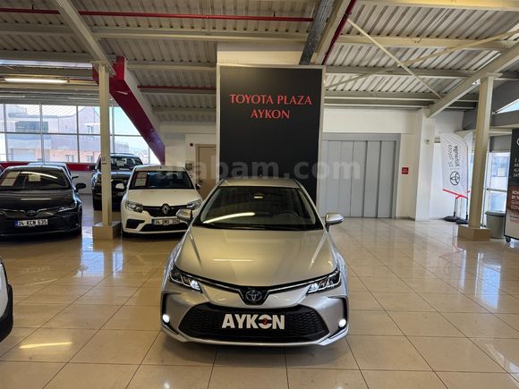 2023 TOYOTA COROLLA 1.8 HYBRID DREAM e-CVT