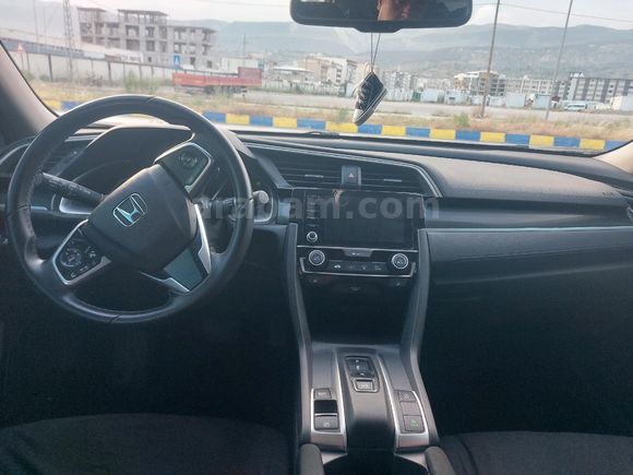 DÜŞÜK KİLOMETRELİ EMSALSİZ TEMİZ HONDA