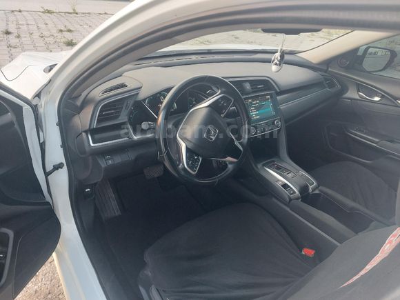 DÜŞÜK KİLOMETRELİ EMSALSİZ TEMİZ HONDA