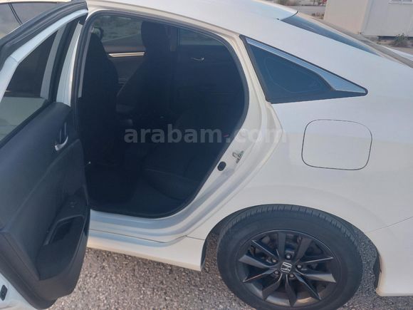 DÜŞÜK KİLOMETRELİ EMSALSİZ TEMİZ HONDA