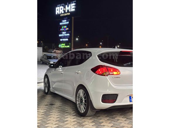 Sahibinden Kia Ceed 1.6 CRDi Comfort 2017 Model 