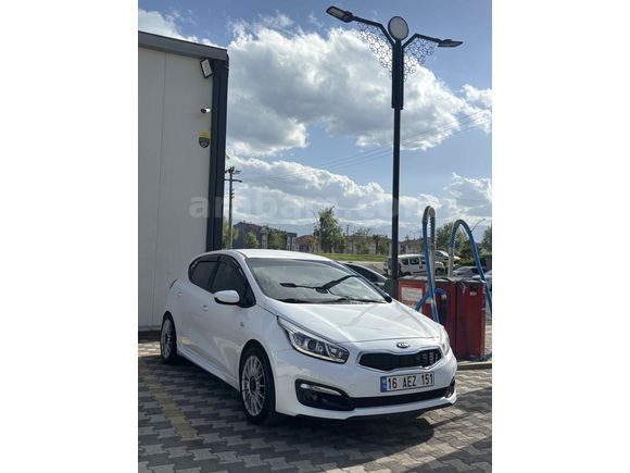 Sahibinden Kia Ceed 1.6 CRDi Comfort 2017 Model 