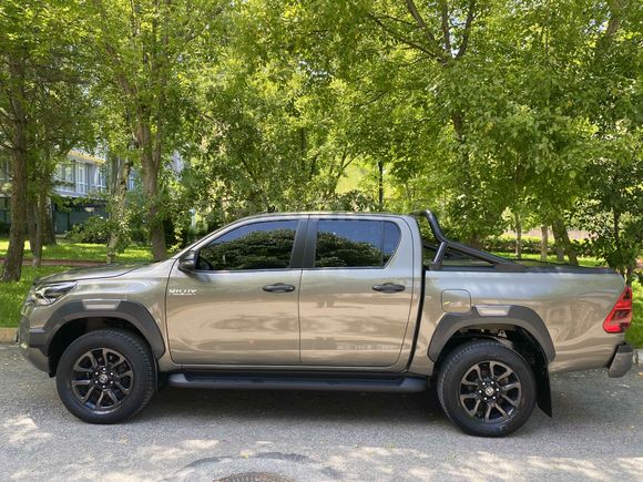 Sahibinden Toyota Hilux 2.4 D-4D 4x4 Invincible 2023 Model 