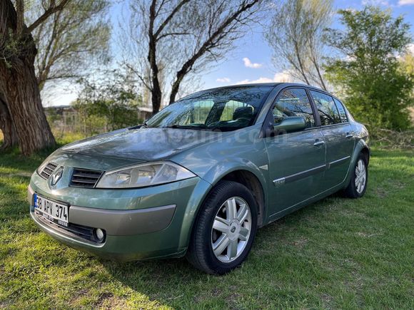 Hatasız boyasız Renault Megane 1.6 Dynamique 2004 Model Kayseri
