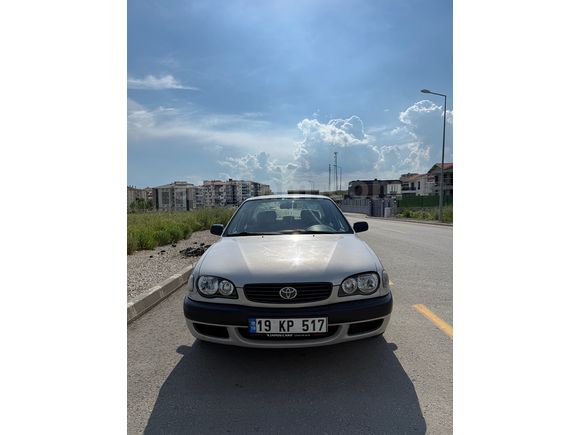 Temiz kullanılmış aile aracı