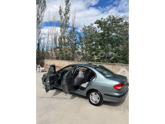 Sahibinden Renault Megane 1.6 RTA 1998 Model 