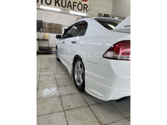 Sahibinden Honda Civic 1.6i VTEC Premium 2010 Model 
