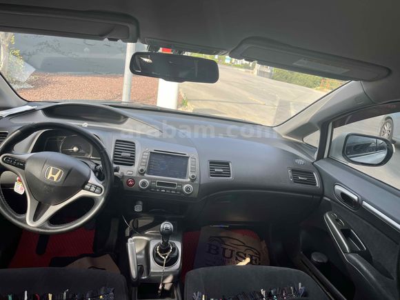 Sahibinden Honda Civic 1.6i VTEC Premium 2010 Model 