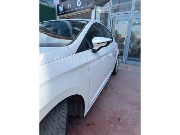 Sahibinden Seat Leon 1.2 TSI Style 2015 Model  209.000 km Beyaz