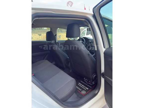 Sahibinden Seat Leon 1.2 TSI Style 2015 Model  209.000 km Beyaz