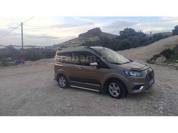 Sahibinden Ford Tourneo Courier 1.5 TDCi Delux 2022 Model  115.000 km Füme