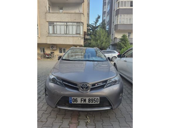Sahibinden Toyota Auris 1.6 Touring Sports Active Skypack 2015 Model