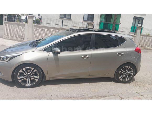 Sahibinden Kia Ceed 1.6 CRDi Premium 2013 Model