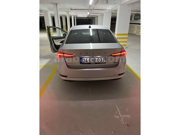 Sahibinden Skoda Octavia 1.0 e-Tec Premium 2021 Model 