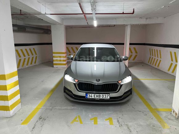 Sahibinden Skoda Octavia 1.0 e-Tec Premium 2021 Model 