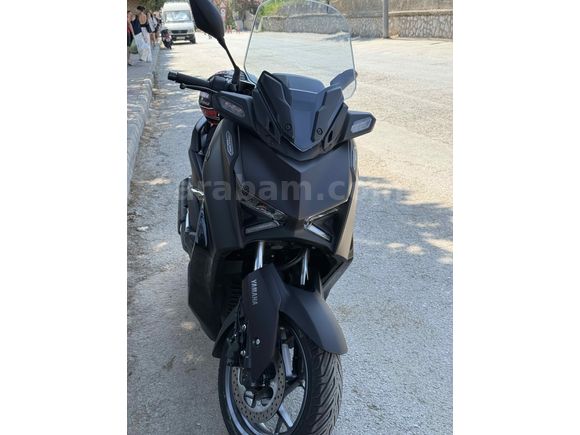 Sahibinden Yamaha X-Max 250 Tech Max    385km de 2024 model.2025  çıkışlı