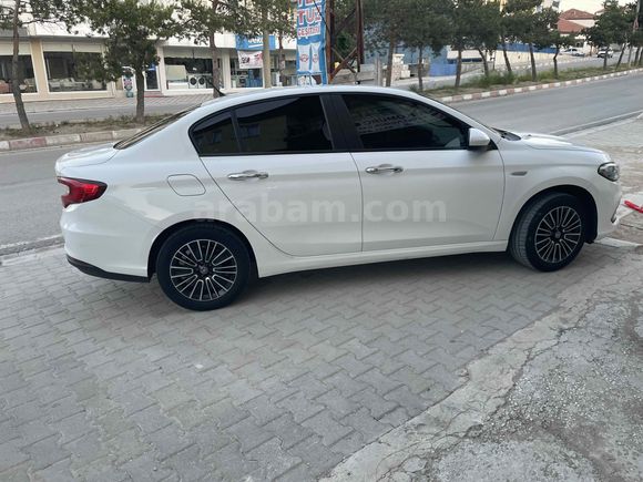 Sahibinden Fiat Egea 1.4 Fire Easy Plus 2021 Model Yozgat 121.000 km Beyaz