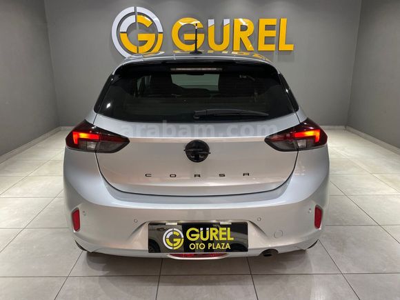 otomobil Opel Corsa 1.2 T Edition AT8