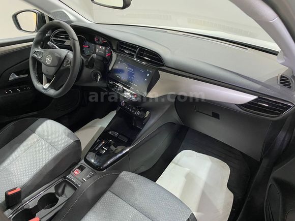 otomobil Opel Corsa 1.2 T Edition AT8