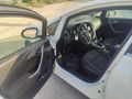 Memurdan Opel Astra 1.6 Edition 2013 Model  205.000 km Beyaz