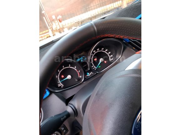 Sahibinden Ford Tourneo Courier 1.0 EcoBoost Titanium Plus 2023 Model