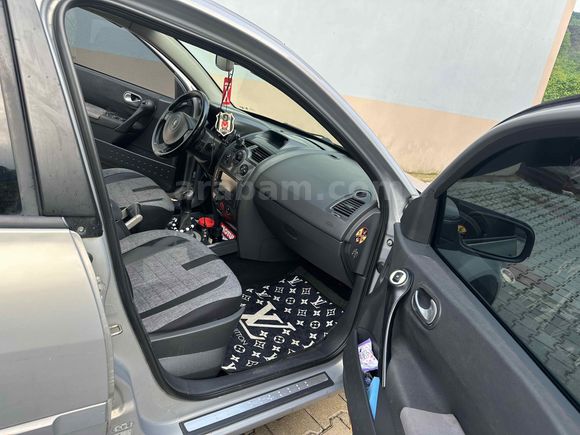 Sahibinden Renault Megane 1.6 Dynamique 2004 Model 