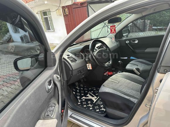 Sahibinden Renault Megane 1.6 Dynamique 2004 Model 