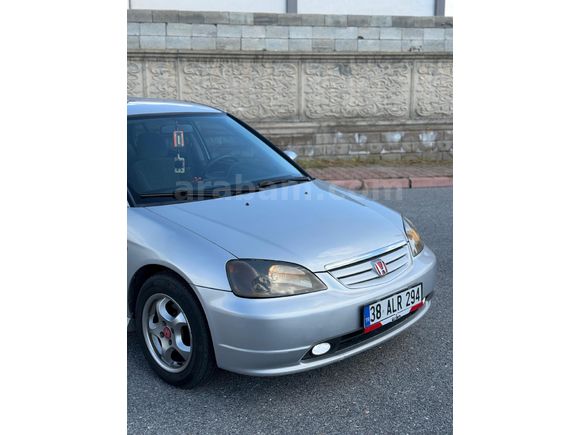 Sahibinden Honda Civic 1.6i VTEC ES 2002 Model