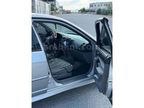 Sahibinden Honda Civic 1.6i VTEC ES 2002 Model