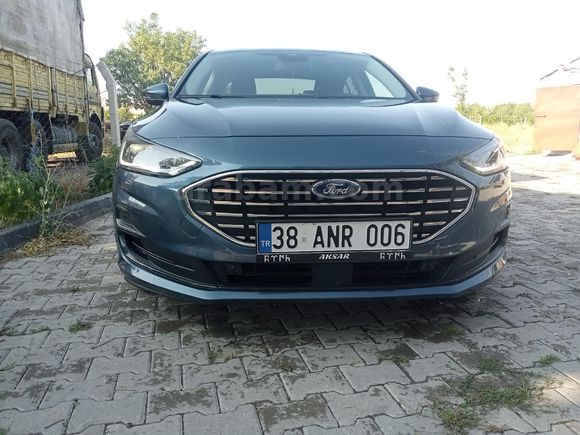Ögretmenden Ford Focus 1.0 EcoBoost Titanium Stil 2023 Model