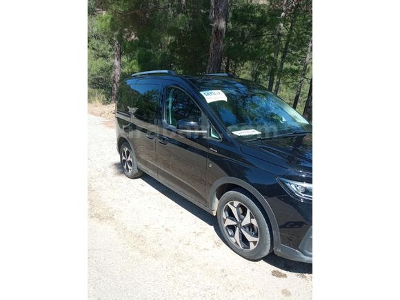 Sahibinden Ford Tourneo Connect 2.0 EcoBlue Active 2023 Model