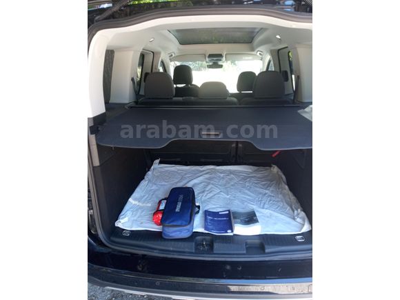 Sahibinden Ford Tourneo Connect 2.0 EcoBlue Active 2023 Model