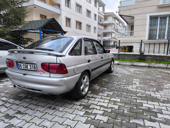 Sahibinden Ford Escort 1.6 CLX 1999 Model