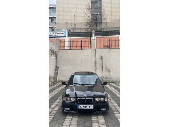 SCHWARZ PEARL E36 M50 B20 KAPALI GARAJ ARACI