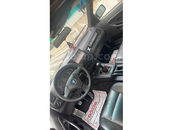 SCHWARZ PEARL E36 M50 B20 KAPALI GARAJ ARACI