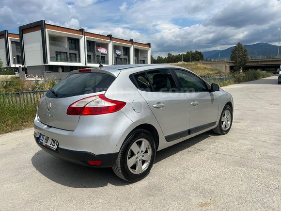 Sahibinden Renault Megane 1.5 dCi Expression 2012 Model İzmir