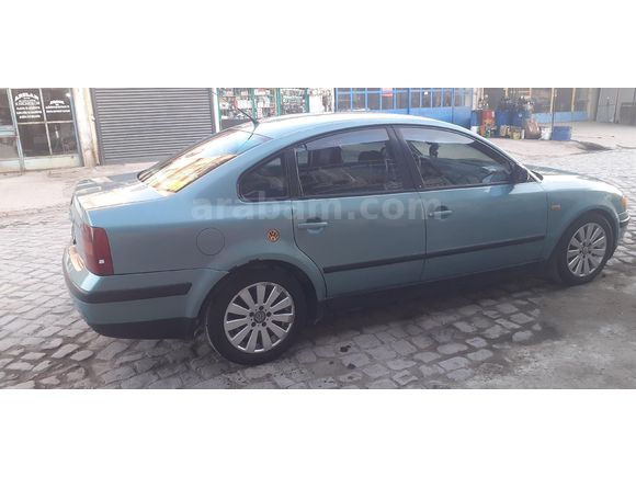 USTASINDAN Volkswagen HASTASINDAN  Passat 1.8 Basic 1998 Model