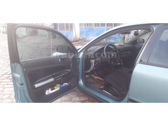 USTASINDAN Volkswagen HASTASINDAN  Passat 1.8 Basic 1998 Model