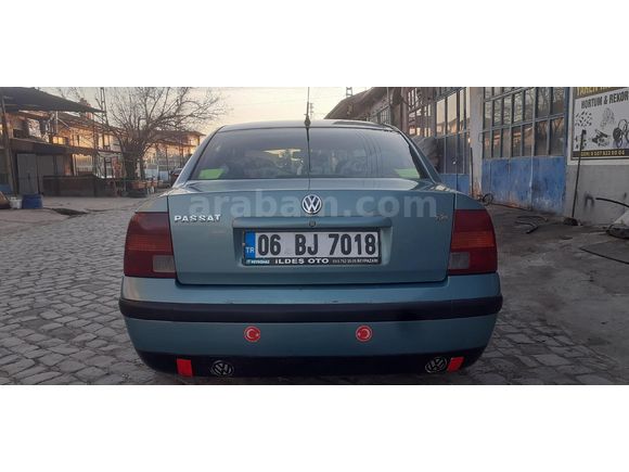 USTASINDAN Volkswagen HASTASINDAN  Passat 1.8 Basic 1998 Model