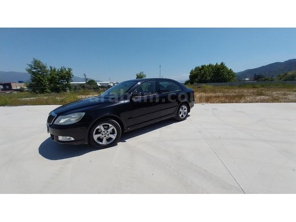 Sahibinden Skoda Octavia 1.4 TSI Elegance 2012 Model  213.350 km Siyah