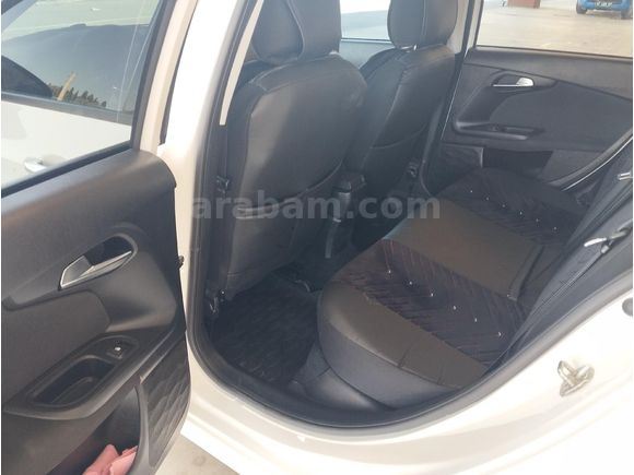 ÖZDEN OTOMOTİVFiat Egea 1.6 Multijet Lounge 2025 Model Antalya