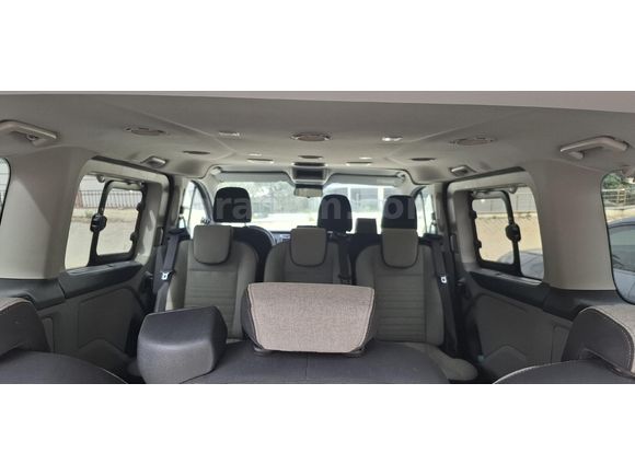 Sahibinden Ford Tourneo Custom 2.0 EcoBlue 320 S Upgrade Titanium Plus 2022 Model