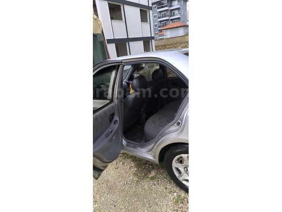 Sahibinden Hyundai Accent 1.3 Admire 2005 Model 