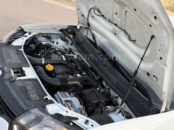 ÖZCAN AUTO’DAN Renault Symbol 1.5 dCi Joy 90 LIK 0-12 TAKSİT