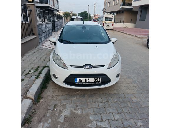 Sahibinden Ford Fiesta 1.4 TDCi Titanium 2012 Model 