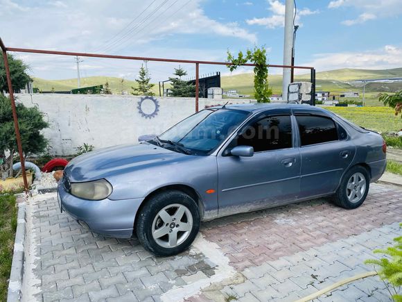 Galeriden Ford Mondeo 2.0 Ghia 1998 Model Niğde