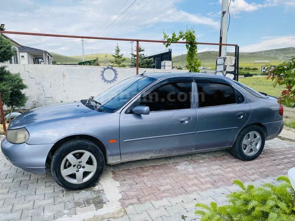 Galeriden Ford Mondeo 2.0 Ghia 1998 Model Niğde