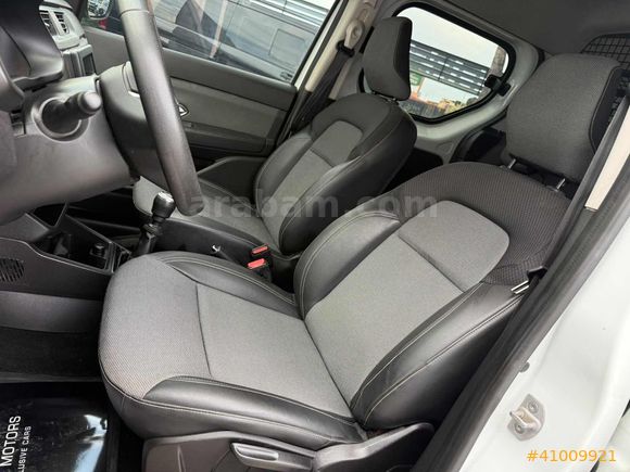 2022 RENAULT EXPRESS COMBİ JOY DEĞİŞENSİZ-80.000KM